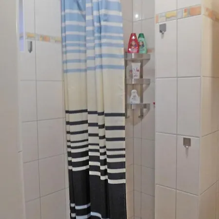 An Den Rieseneschen 2 شقة